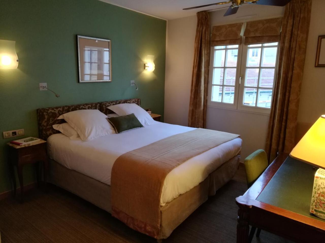 Hotel La Marisa Grande Plage Saint-Jean-de-Luz Dış mekan fotoğraf
